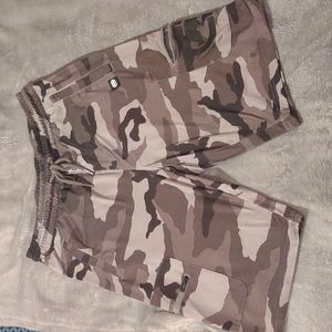 Ecko UNLTD athletics shorts. Grey camouflage. Medium size. Drawstring